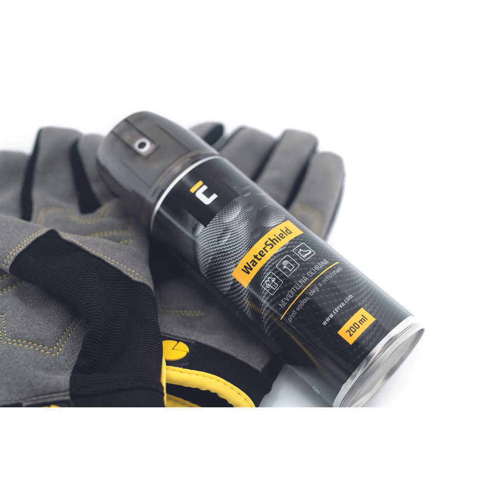 Spray imperméabilisant